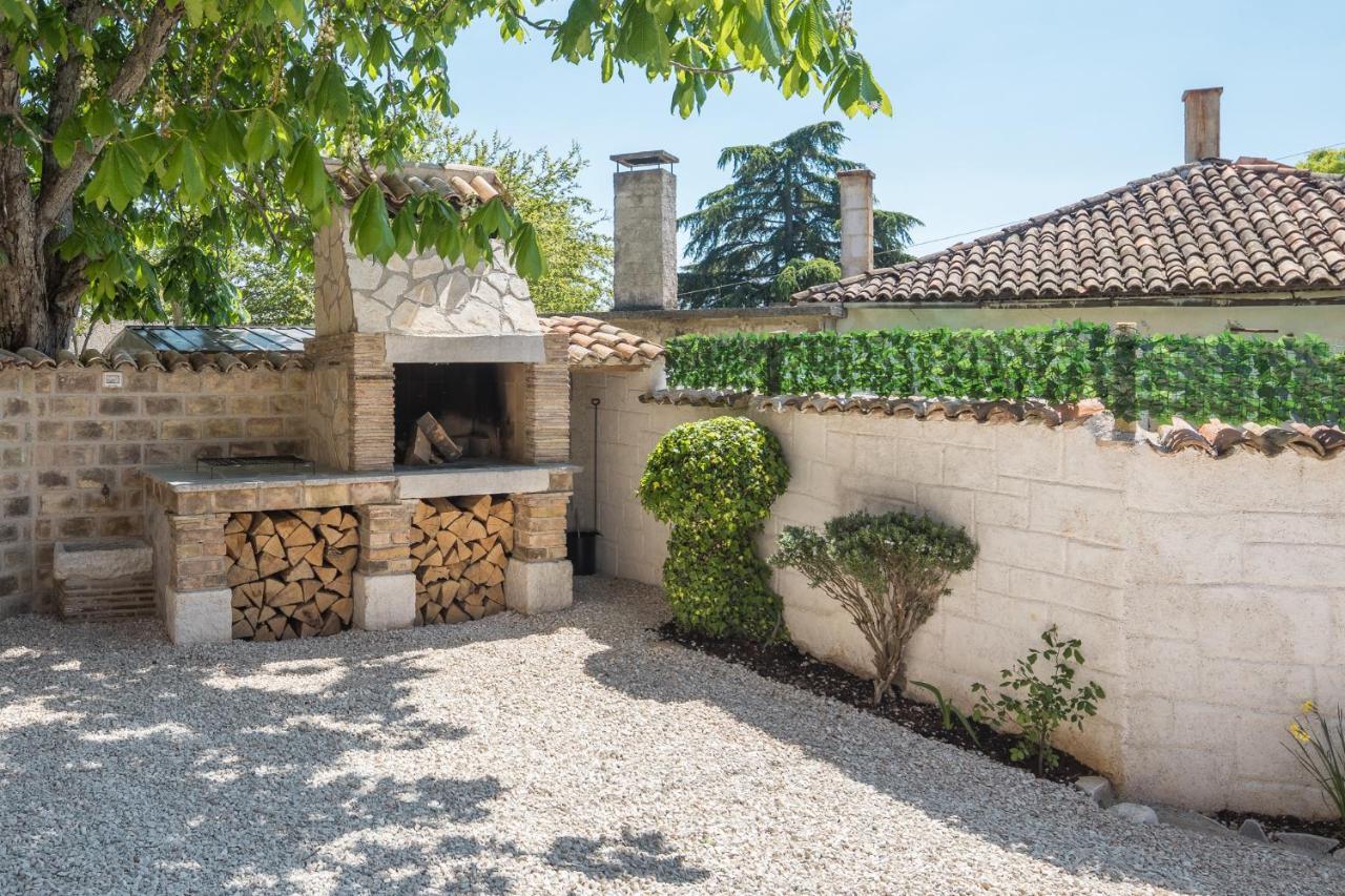 Casa Viktoria With Private Garden And Bbq Vila Kosinozici Exterior foto